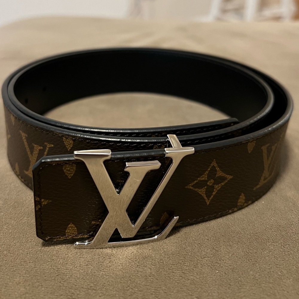 Louis Vuitton LV initials 40mm reversible belt
